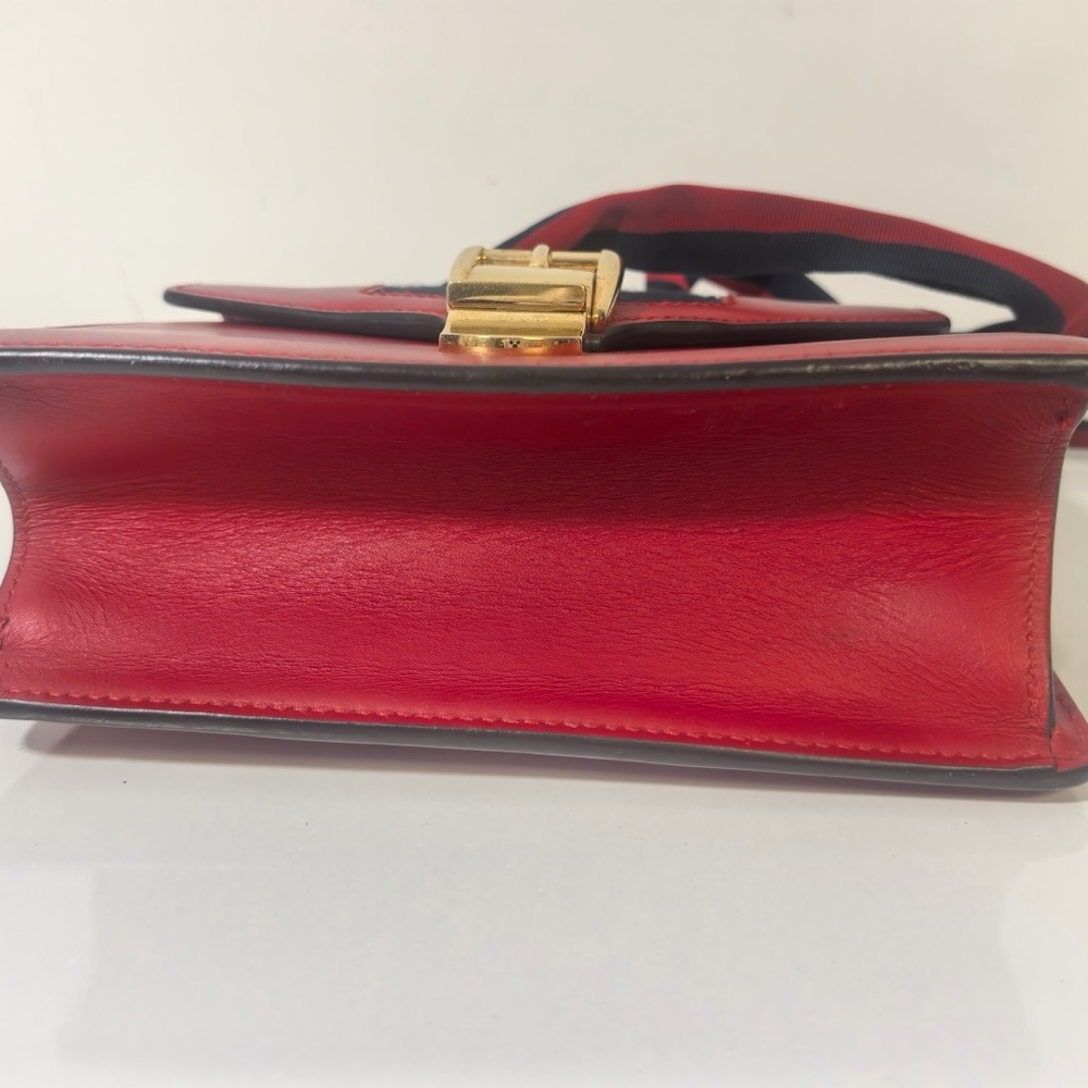 Gucci Red Leather Crossbody with Gold Chain and Black Stripe - Picture 5 of 9